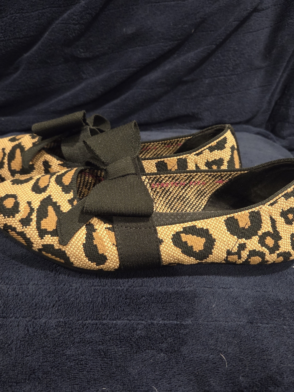 Skechers Leopard Print Flats - Picture 3 of 9